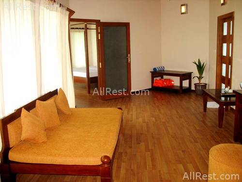 Dhonveli Beach & Spa 10